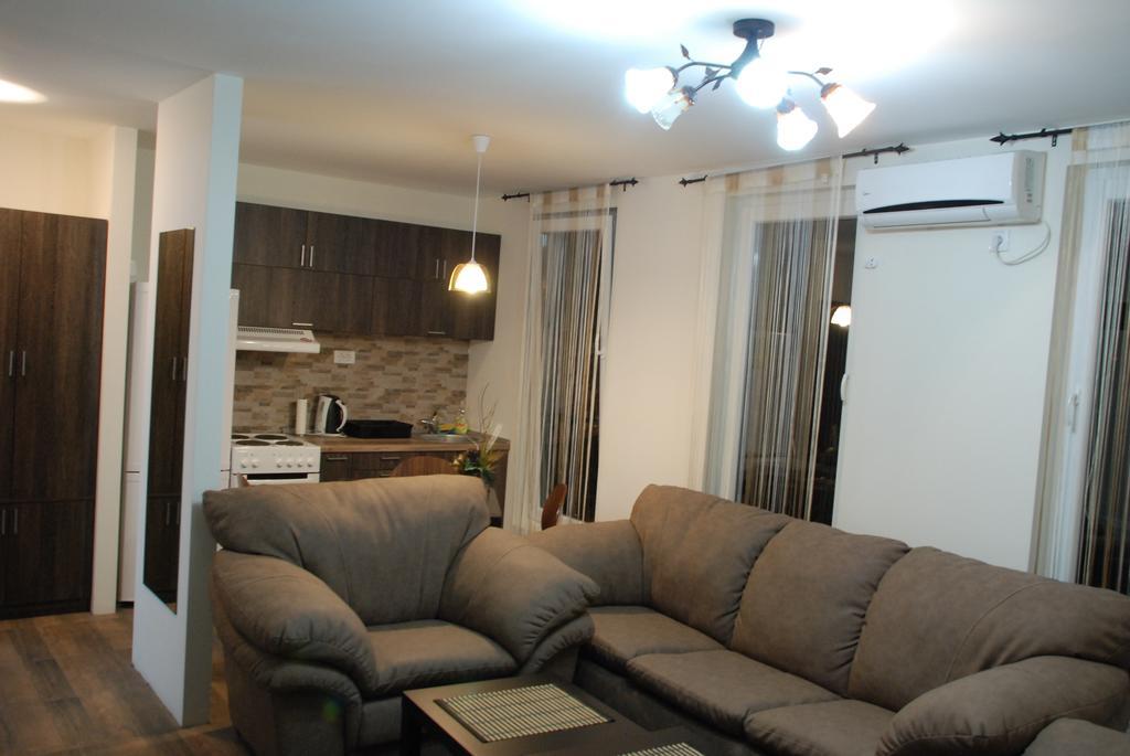 Franstal Apartments Beograd Rom bilde